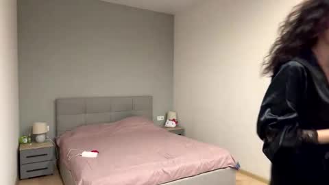 forbiddennvelvet online show from October 16, 7:24 pm