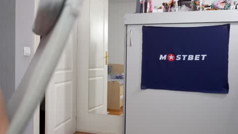 CUSTOM PHOTOS AND VIDEOS -  online show from December 30, 1:03 pm