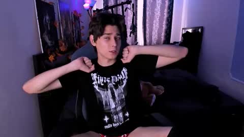 Foxicfu online show from January 17, 8:02 am