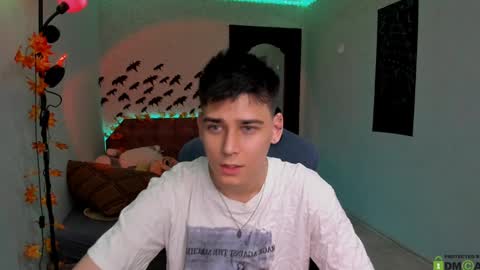 Foxicfu online show from December 3, 4:55 pm