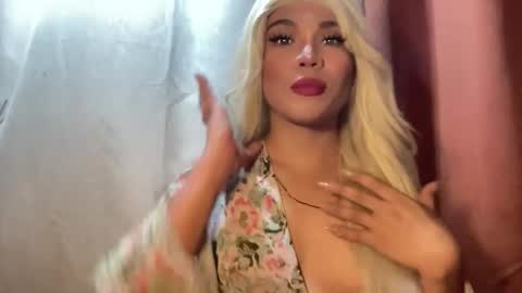 KITTY online show from March 13, 1:25 pm