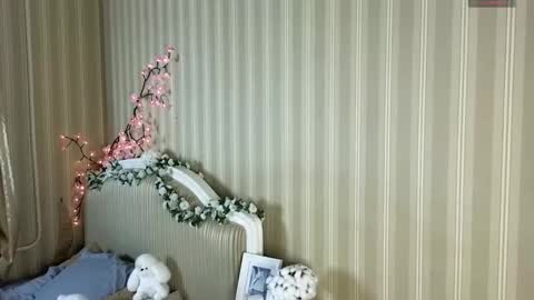 Petra online show from February 25, 2:31 pm