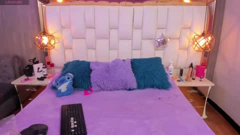 Foxxy  online show from April 18, 3:58 pm