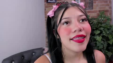 Loren online show from April 15, 11:24 am