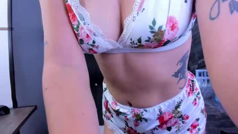 Miss Vilma online show from April 7, 6:21 pm