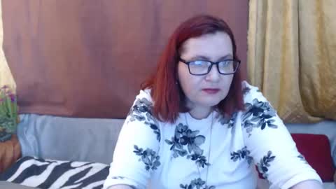 foxydesiree online show from April 7, 11:34 am