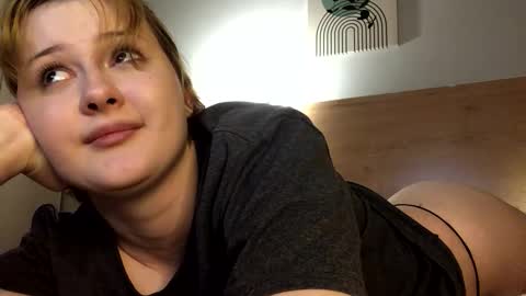 foxykatexo online show from April 17, 3:03 pm