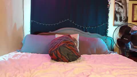 Mallory Koxx online show from July 4, 8:40 am
