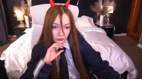 Maya online show from October 26, 9:14 pm