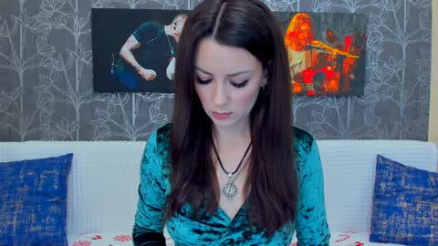 Snapshot of foxyx1 chatting on January 3, 1:46 pm Foxy online show from January 3, 1:46 pm