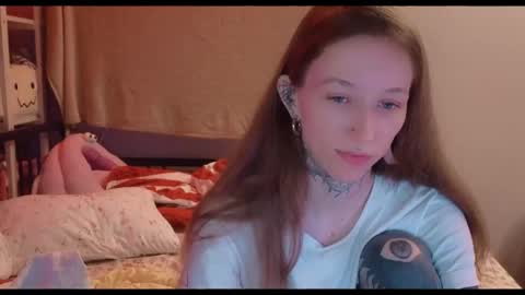 fran_bow online show from May 26, 6:36 pm