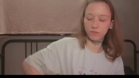 fran_bow online show from March 17, 4:34 pm