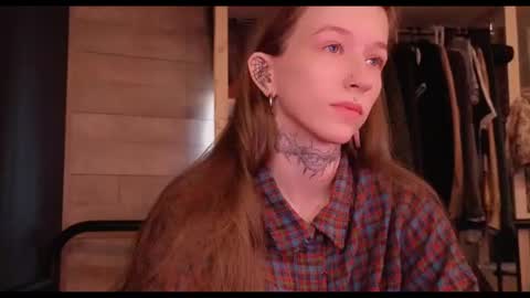 fran_bow online show from July 20, 12:40 pm