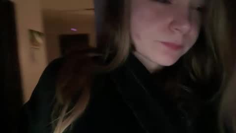 francescafey online show from November 14, 5:42 am