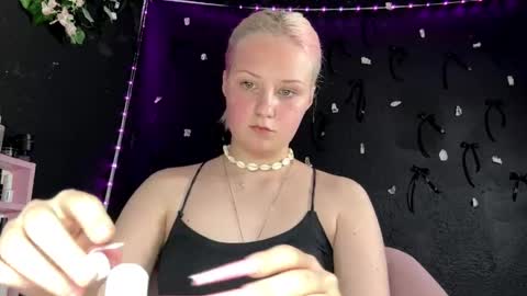 Liza online show from April 12, 8:24 pm