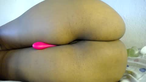 francihot4 online show from March 8, 5:17 am