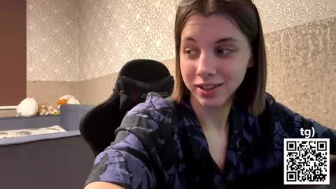 Melissa online show from December 4, 7:02 pm