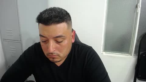 Juan online show from November 4, 10:33 pm