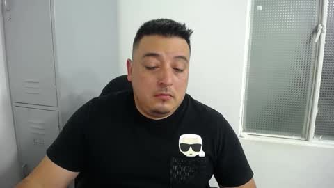 Juan online show from November 6, 11:30 pm