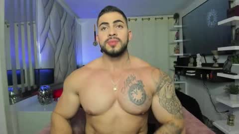 frank_foxx1 online show from May 6, 5:24 am