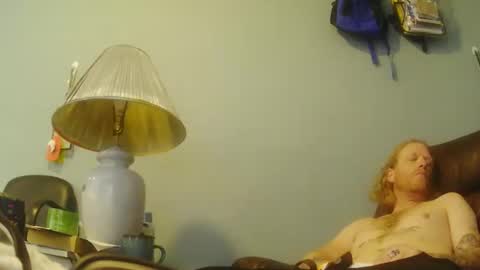 Snapshot of frankoze80 chatting on October 12, 1:37 pm frankoze80 online show from October 12, 1:37 pm