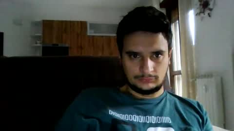 Snapshot of fraromeo2 chatting on October 30, 9:43 am fraromeo2 online show from October 30, 9:43 am