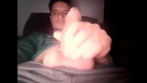 Snapshot of fraromeo2 chatting on February 12, 9:33 pm fraromeo2 online show from February 12, 9:33 pm