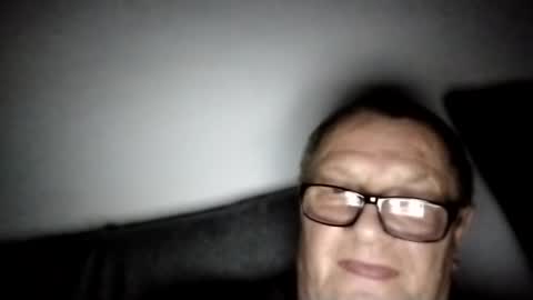 Wolfi online show from December 24, 7:28 am