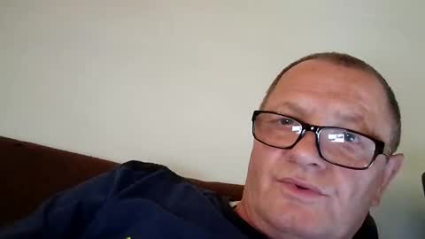 Wolfi online show from October 20, 11:59 am