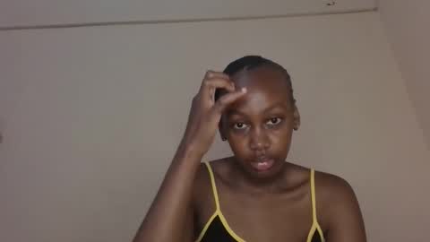 freaky_beauty online show from May 29, 12:47 pm
