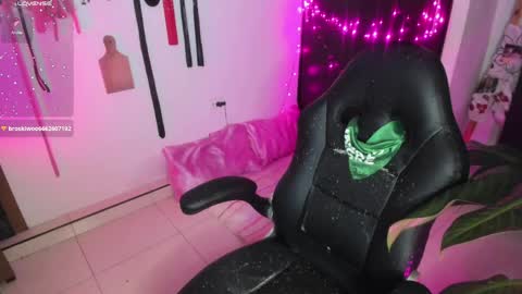 Lia Gomez online show from April 14, 11:19 pm