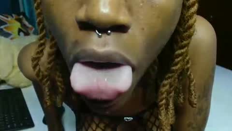 Snapshot of freakyvirgoh_ chatting on October 25, 10:54 pm freakyvirgoh_ online show from October 25, 10:54 pm