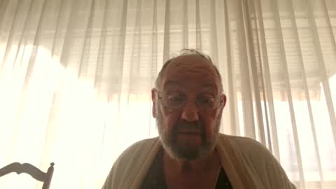 Snapshot of fredaldavid chatting on September 28, 8:23 am David Fredal online show from September 28, 8:23 am