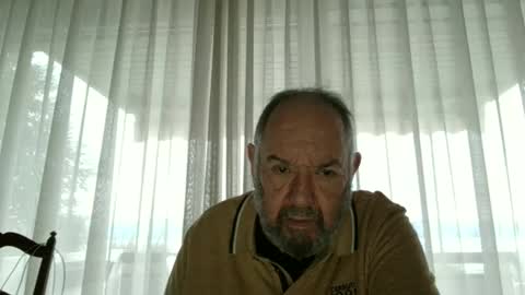 Snapshot of fredaldavid chatting on December 3, 3:28 pm David Fredal online show from December 3, 3:28 pm