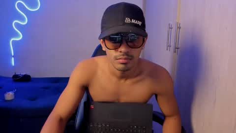 valeria online show from April 2, 12:45 pm