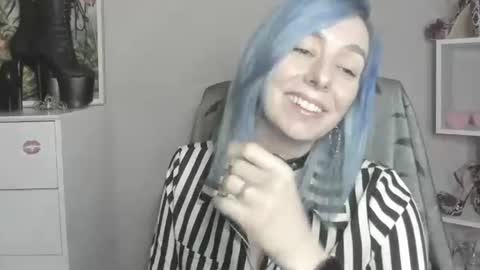 Anne online show from July 17, 10:50 am