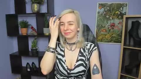 Anne online show from May 27, 6:54 am
