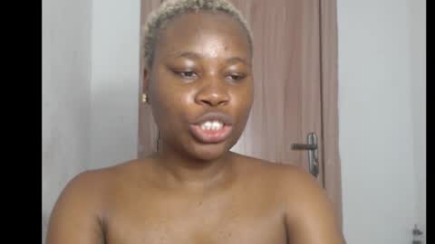 frekkymorelle online show from September 20, 4:37 am