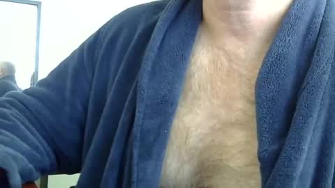 Snapshot of frenchrickdaddy chatting on October 19, 12:43 pm Rick online show from October 19, 12:43 pm