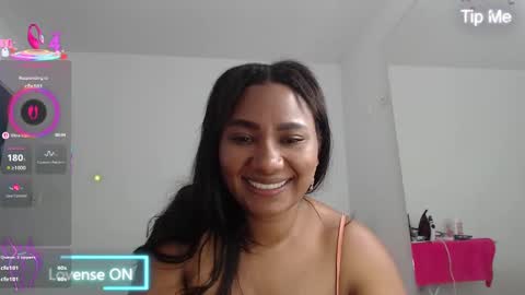 Snapshot of freshlatinyouxx chatting on September 29, 1:48 am Damaris online show from September 29, 1:48 am