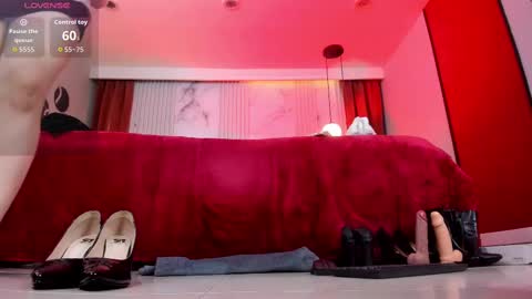 Snapshot of freya_26 chatting on September 30, 1:21 pm Freya online show from September 30, 1:21 pm