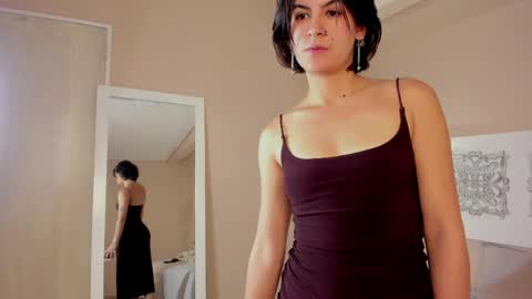 Freya online show from May 11, 4:04 pm