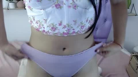 Freyja online show from September 28, 2:20 am