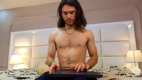 freyrvik online show from November 13, 1:08 am