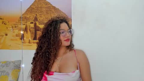 Snapshot of frezzita_ chatting on October 19, 9:41 pm Frezzita online show from October 19, 9:41 pm