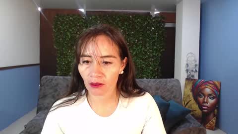 Snapshot of frida_naughtymilf chatting on October 8, 4:57 pm Frida online show from October 8, 4:57 pm