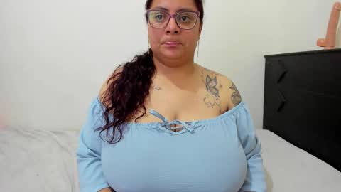 Snapshot of fromheaven_ chatting on September 26, 10:18 pm Lucy online show from September 26, 10:18 pm