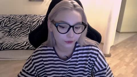 Lilith online show from December 3, 10:23 am