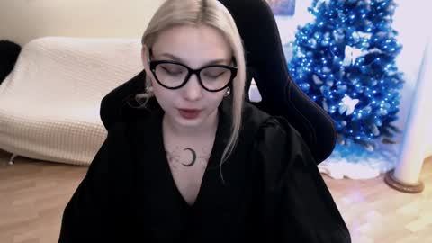 Lilith online show from January 9, 6:06 am