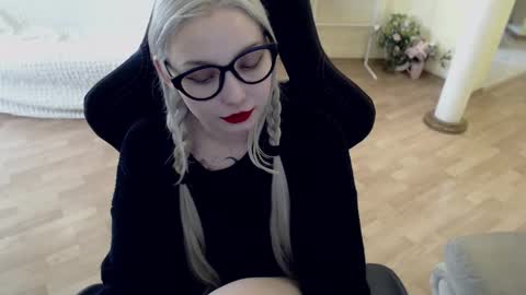 Lilith online show from March 11, 11:33 am